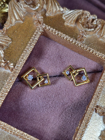 Chic Gold Studs